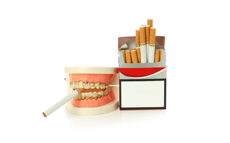concept-harm-smoking-teeth-isolated-white-background